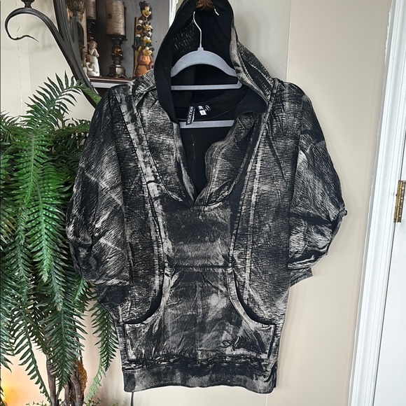 NWOT Affliction Pullover Hoodie Sweatshirt Dolman Sleeve Black Distressed Cotton - Picture 1 of 11